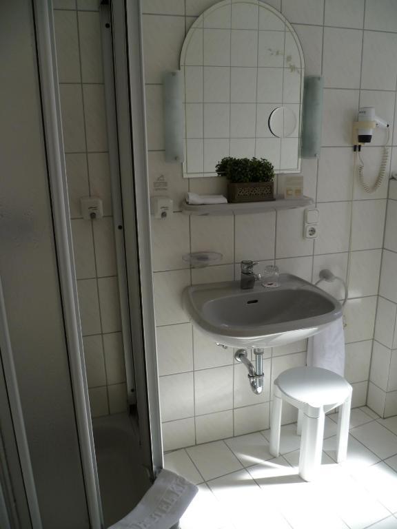 Hotel Kronprinz クルムバッハ エクステリア 写真